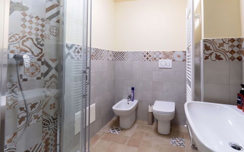 Accommodation:&nbsp;Il Borghetto di Castagnole 200.8