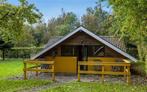 Amila - 30Km from the Sea: Roof, Cottage, Shed, Garden Buildings, Lawn, Siding, Yard, Log Cabin, Park, Backyard