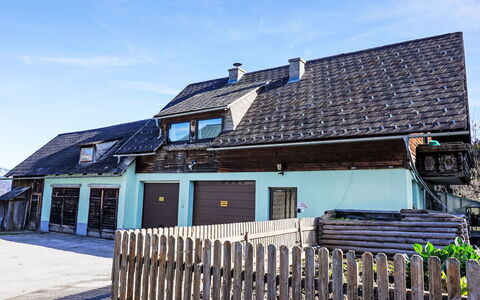 Öblarn 605: Cloud, Sky, Property, Window, Building, Wood, House, Architecture, Cottage, Rural Area