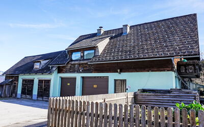 Öblarn 605: Cloud, Sky, Property, Window, Building, Wood, House, Architecture, Cottage, Rural Area