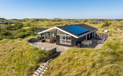 Naema - 400M from the Sea