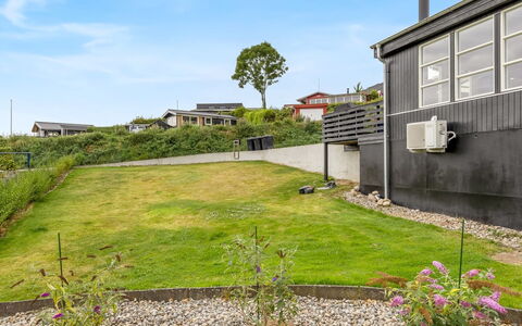 Filomena - 300M from the Sea: Architecture, Residential Area, Home, Land Lot, Groundcover, Garden, Lawn, Yard, Landscaping, Estate