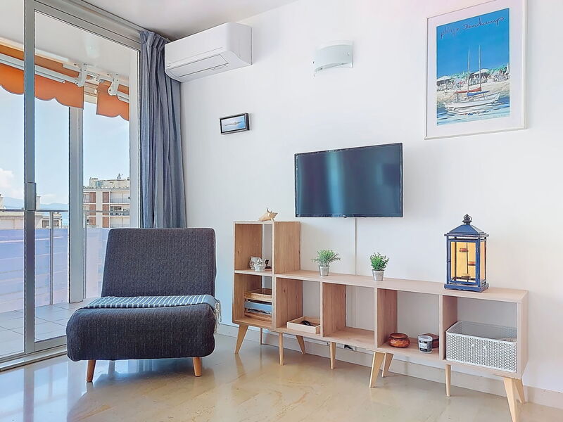 Accommodation:&nbsp;Le Bonaparte 110.2