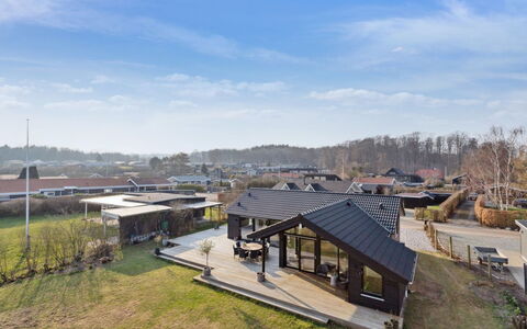 Viveke - 10M from the Sea: Wood, Home, Porch, Deck, Hardwood, Roof, Wood Stain, Wood Flooring, Eco Hotel