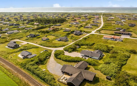 Eftim - 500M from the Sea: Mountainous Landforms, Mountain, Hill, Mountain Range, Hill Station, Human Settlement, Urban Design, Alps, Valley, Summit
