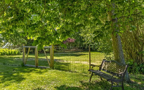Gunnil - 400M from the Sea: Cottage, Shed, Hut, Farmhouse, Prairie, Shack, Barn, Log Cabin, Garden Buildings