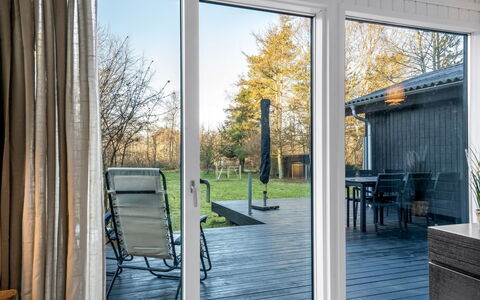 Gunnil - 400M from the Sea: Cottage, Shed, Hut, Farmhouse, Prairie, Shack, Barn, Log Cabin, Garden Buildings
