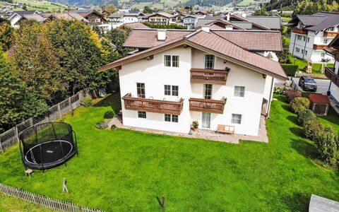 Flachau 450: Building, Plant, Property, Window, House, Land Lot, Architecture, Urban Design, Tree, Sky