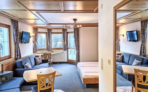 Accommodation:&nbsp;Studio 620.2