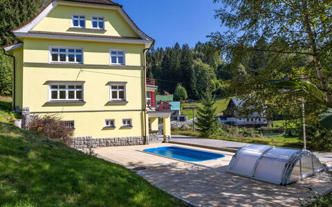 Villa Weber: Plant, Sky, Window, Building, Tree, Grass, Residential Area, Urban Design, Shade, Landscape