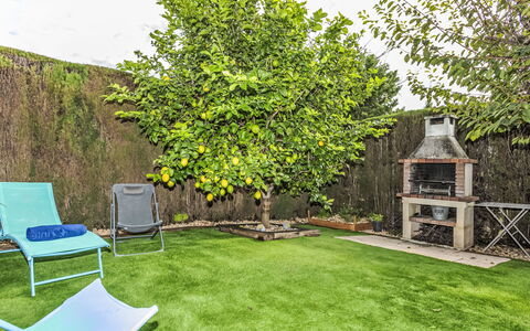 Espigol: Plant, Green, Sky, Cloud, Grass, Shade, Land Lot, Natural Landscape, Tree, Outdoor Furniture