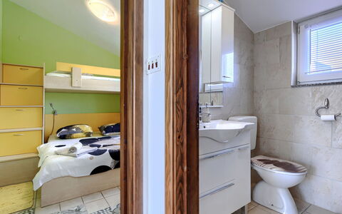 Buneta: Property, Bathroom Cabinet, Sink, Plumbing Fixture, Mirror, Bathroom, Building, Tap, Bathroom Sink, Wood