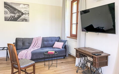 Accommodation:&nbsp;Rezidenca Korman 100.2