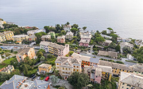 Casa con Accesso Privato al Mare, Parcheggio, Bogl: Building, Residential Area, City, House, Neighbourhood, Town, Home, Apartment, Suburb, Bird'S-Eye View