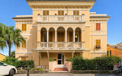 Casa con Accesso Privato al Mare, Parcheggio, Bogl