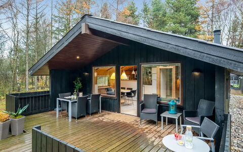 Marthine - 650M to the Fjord: House, Roof, Home, Cottage, Shed, Garden Buildings, Siding, Yard, Log Cabin, Hut