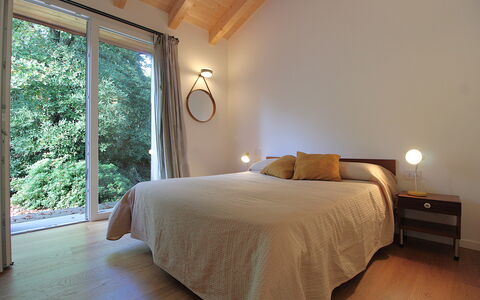 Casa Delle Eriche, Colli Euganei, Pool, Wifi: Bed, Interior Design, Bedroom, Furniture, Bedding, Wall, Bed Sheet, Wood, Floor, Flooring