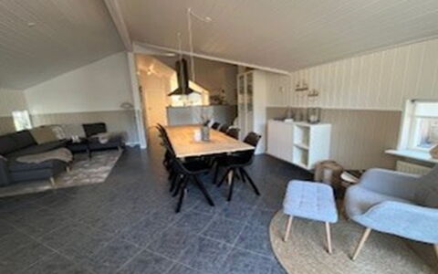 Elvin - 2Km from the Sea: Ceiling, Floor, Flooring, Home, Living Room, Hardwood, Cottage, Wood Flooring, Couch