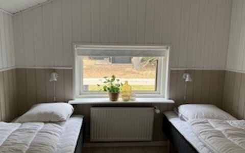 Elvin - 2Km from the Sea: Bedroom, Floor, Bed, Interior Design, Bedding, Bed Frame, Bed Sheet, Ceiling, Wood Stain, Hardwood