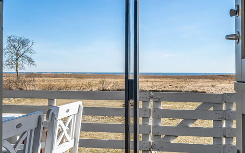 Jaike - from the Sea: Furniture, Interior Design, Flooring, Floor, Ceiling, Room, Chair, Table, Apartment, Kitchen & Dining Room Table