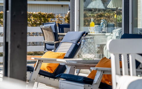 Jaike - from the Sea: Furniture, Interior Design, Flooring, Floor, Ceiling, Room, Chair, Table, Apartment, Kitchen & Dining Room Table