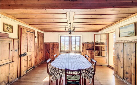 Sergnoud: Property, Furniture, Cabinetry, Table, Wood, Rectangle, Interior Design, Lighting, Window, Flooring