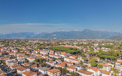 Rosa dei Venti: Daytime, Urban Area, Residential Area, Horizon, City, Neighbourhood, Landscape, Hill, Town, Bird'S-Eye View
