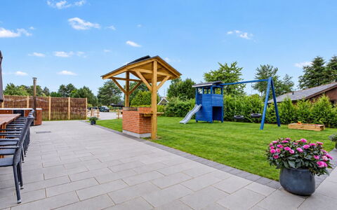 Rajna - 250M from the Sea: Sky, Furniture, Wood, Outdoor Furniture, Table, Chair, Cloud, Outdoor Table, Hardwood, Plank