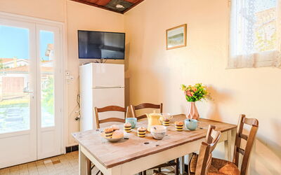 Accommodation:&nbsp;Trait D'Union 326.3