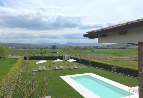 Villa Mariarosaria - Dimora Esclusiva con Piscina: Swimming Pool, Lawn, Garden, Estate, Hacienda, Yard, Farmhouse, Resort, Backyard, Courtyard