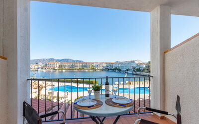 Accommodation:&nbsp;Sant Maurici 918.26