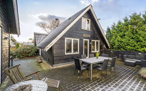 Sampo - 150M to the Fjord: Apartment, Condominium, Estate, Balcony, Villa, Hotel