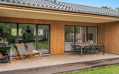 Liutulf - 350M to the Fjord: Furniture, Interior Design, Flooring, Floor, Ceiling, Room, Chair, Table, Apartment, Kitchen & Dining Room Table