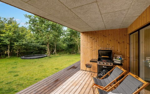 Liutulf - 350M to the Fjord: Furniture, Interior Design, Flooring, Floor, Ceiling, Room, Chair, Table, Apartment, Kitchen & Dining Room Table