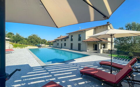 Tenuta Bricco San Giorgio: Residential Area, Home, House, Swimming Pool, Estate, Villa, Hacienda, Landscaping, Farmhouse, Mansion