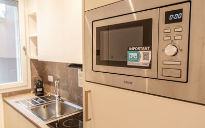 Accommodation:&nbsp;Green Park Apartments 111.1