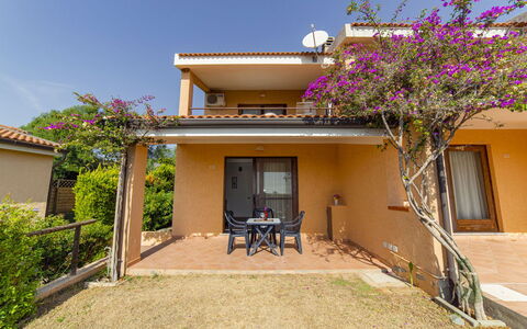 Trilocale Apartments Seaside: Balcony, Shade, Hacienda, Resort, Eco Hotel, Villa