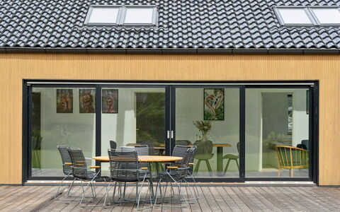 Pauliina - 1.1Km from the Sea: Vegetation, Shrub, Spring, Cottage, Garden, Shade, Backyard, Yard, Chair