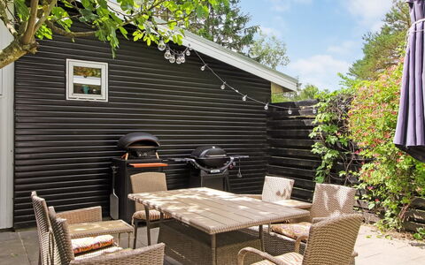 Mielikki - 2Km from the Sea: Furniture, Wood, Outdoor Furniture, Chair, Outdoor Table, Table, Shade, Backyard, Flowerpot, Garden