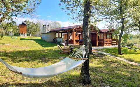 Casa Robinson Nature, Wifi, Istria, Croazia: Wood, Cottage, Land Lot, Shade, Lawn, Garden, Garden Buildings, Backyard, Yard, Farmhouse