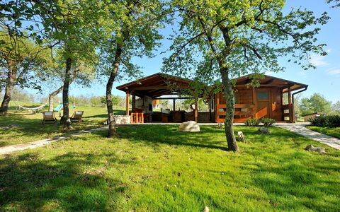 Casa Robinson Nature, Wifi, Istria, Croazia: Grass, Plain, Rural Area, Land Lot, Garden, Cottage, Lawn, Groundcover, Garden Buildings, Shade