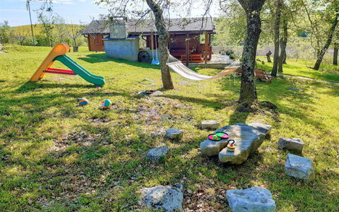 Casa Robinson Nature, Wifi, Istria, Croazia: Land Lot, Rural Area, Garden, Lawn, Cottage, Backyard, Yard, Meadow, Village, Landscaping
