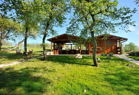 Casa Robinson Nature, Wifi, Istria, Croazia: Grass, Plain, Rural Area, Land Lot, Garden, Cottage, Lawn, Groundcover, Garden Buildings, Shade