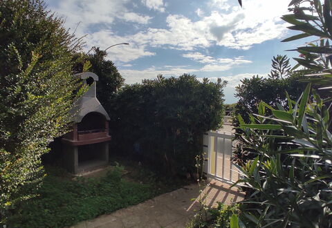 Casa Gavina With Garden Alghero: Sky, Shrub, Garden, Morning, Sunlight, Landscaping, Yard, Backyard, Evening