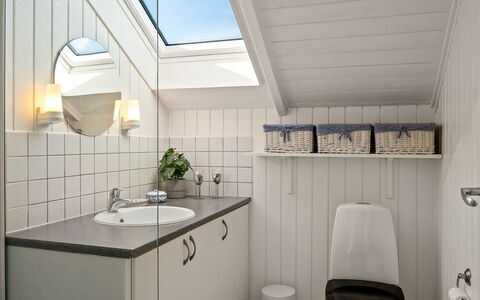 Mimi - 120M from the Sea: Plumbing Fixture, Interior Design, Flooring, Sink, Ceiling, Floor, Tap, Bathroom, Bathroom Cabinet, Plumbing