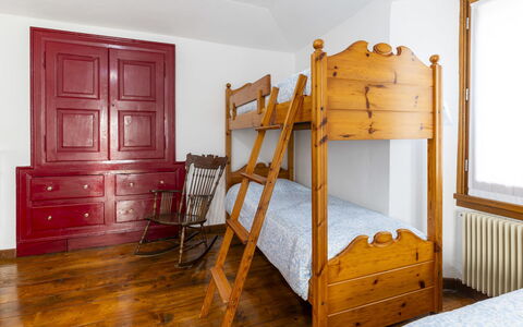 Morelli: Furniture, Cabinetry, Drawer, Wood, Chest Of Drawers, Building, Window, Interior Design, Comfort, Bed Frame