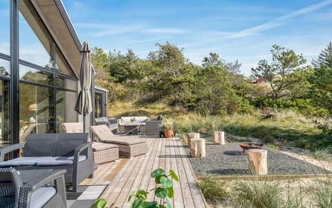 Helga - 900M from the Sea: Wood, Home, Porch, Deck, Hardwood, Roof, Wood Stain, Wood Flooring, Eco Hotel