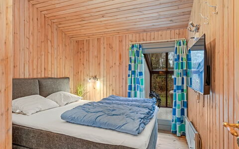 Gjorgjija - 50M from the Sea: Wood, Bedroom, Interior Design, Floor, Flooring, Bed, Furniture, Room, Ceiling, Bed Sheet
