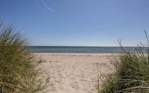 Gjorgjija - 50M from the Sea: Blue, Natural Environment, Beach, Horizon, Coast, Sea, Ecoregion, Coastal And Oceanic Landforms, Shore