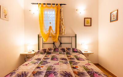 Accommodation:&nbsp;Rose 637.2